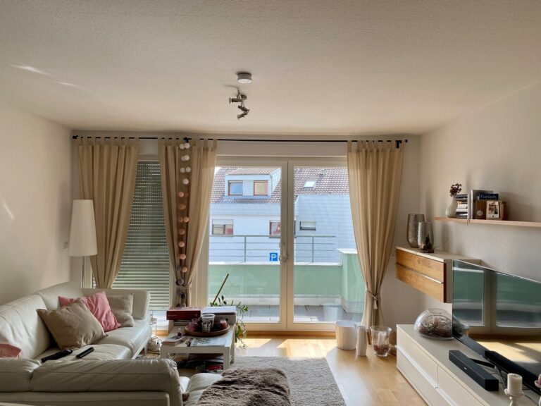 Barrierefreie, helle EG- Wohnung mit Balkon